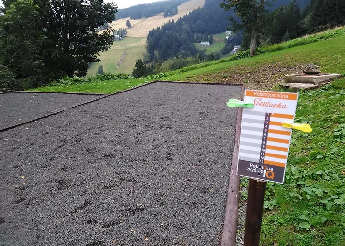 Horska Svetlanka 招待所 捷克布杰约维采